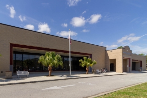 exterior of Highlands Regional Library Jacksonville, Florida