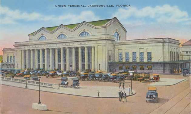 Postcard depicting Union Terminal between 1919 and 1925