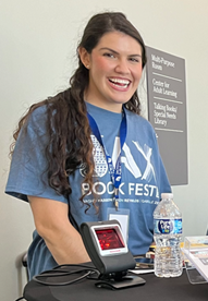 Photo of volunteer Diana