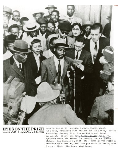 King speaking with the press about his arrest for leading the Montgomery Alabama bus boycott