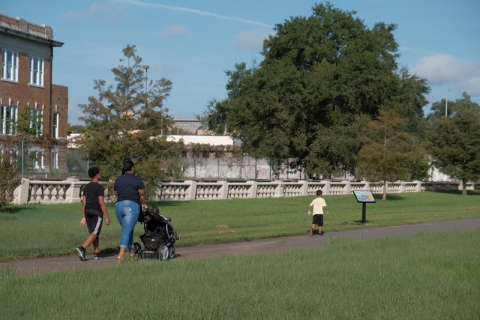 family enjoying Klutho Park Storywalk